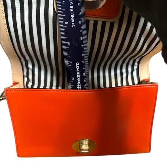 Kate Spade EUC Bright Orange Leather Shoulder Bag - Picture 6 of 6